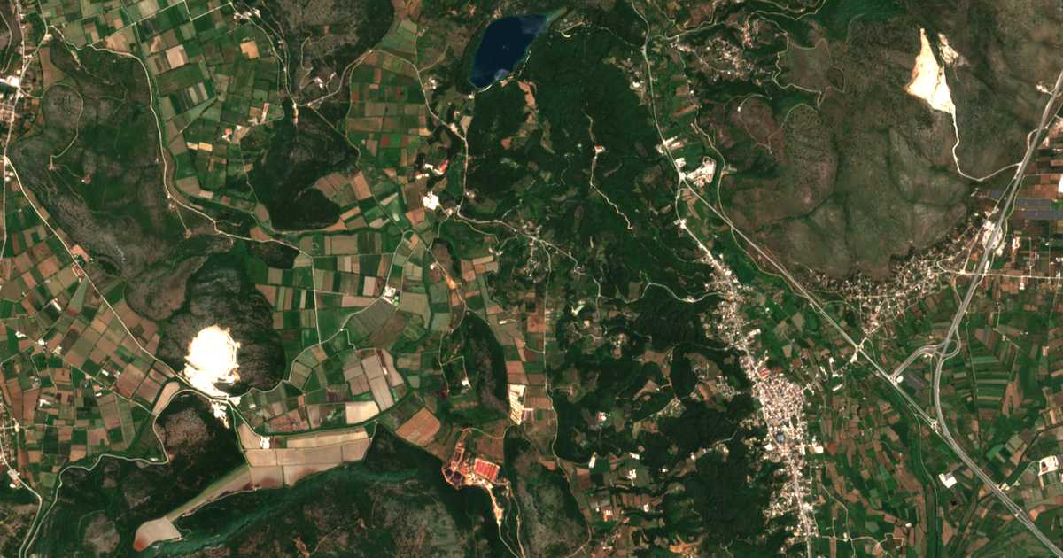 Satelitska karta: Romiá
