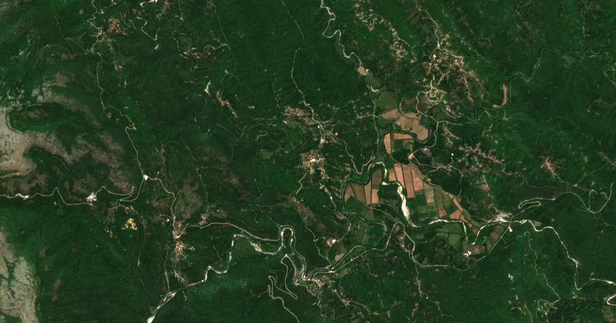 Satelitska karta: Leptokaryá
