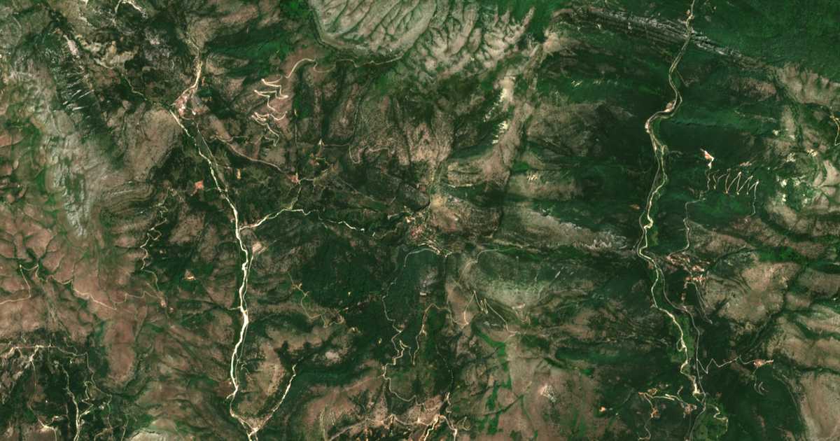 Satelitska karta: Plaísion