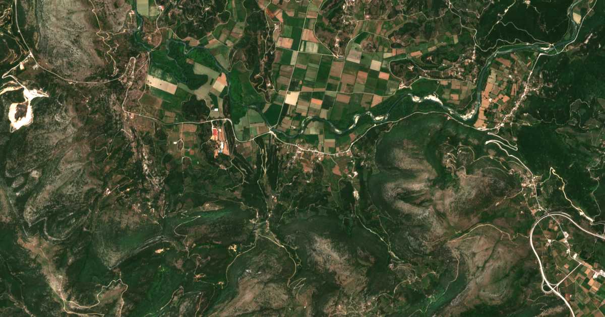 Satelitska karta: Káto Korítiani