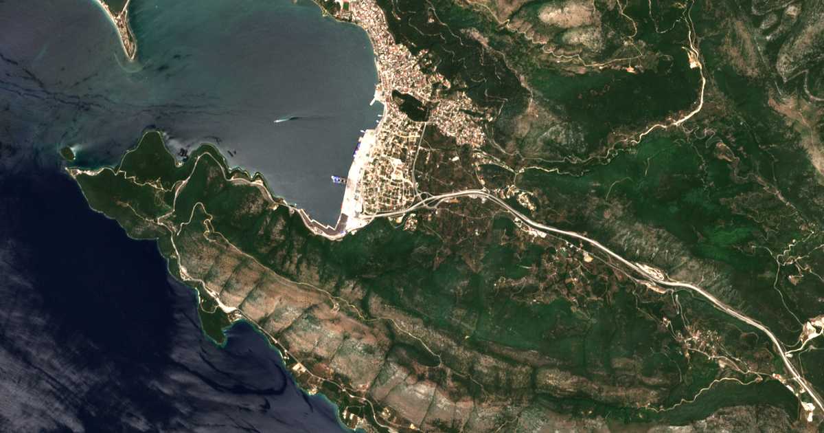 Satelitska karta: Ladochórion