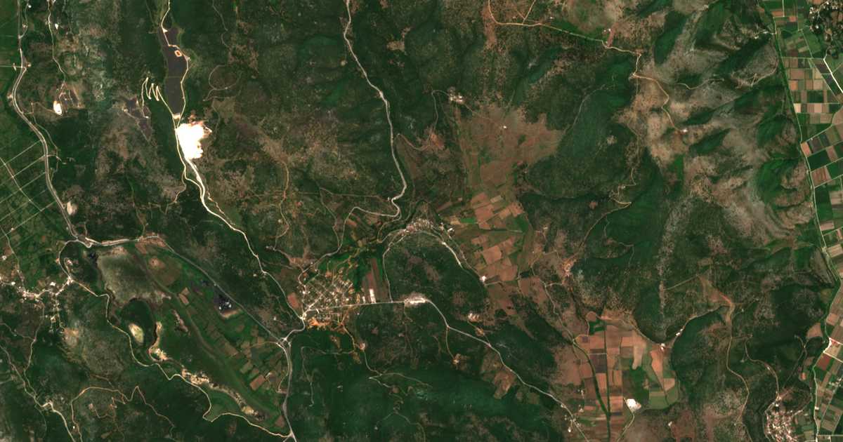 Satelitska karta: Spatharaíoi