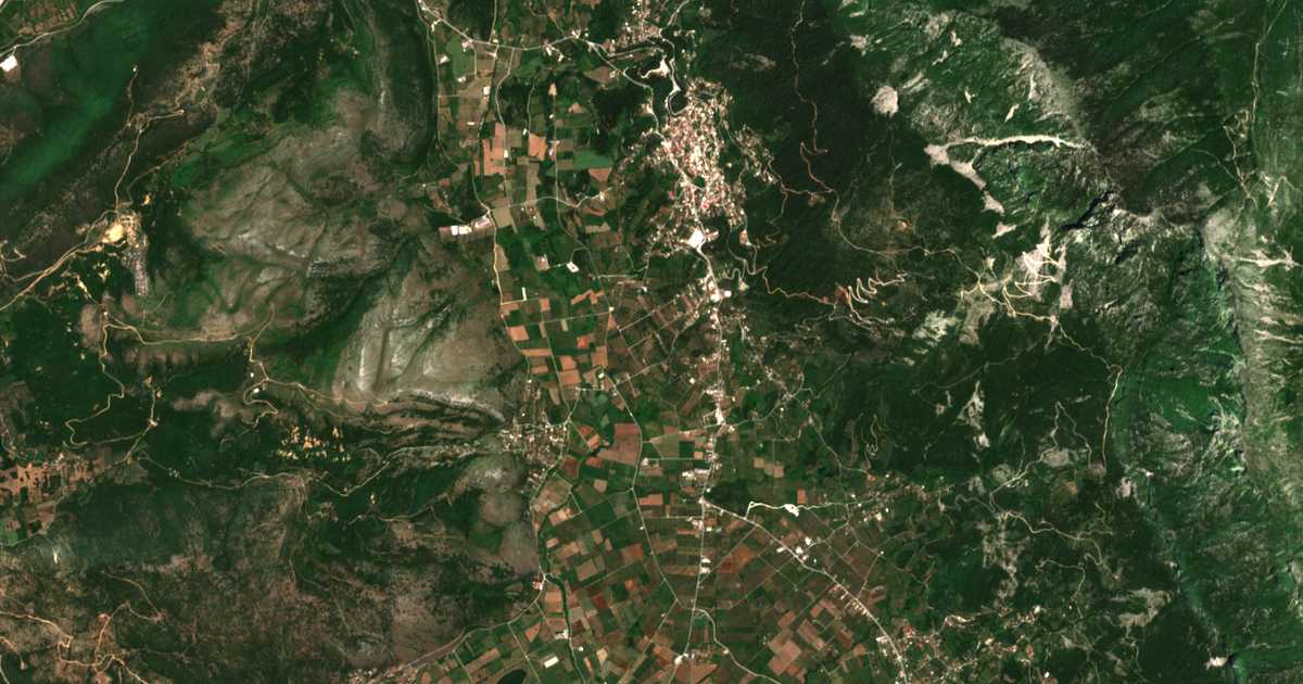 Satelitska karta: Ágios Geórgios