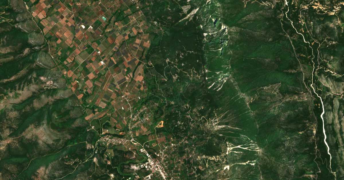 Satelitska karta: Agorá