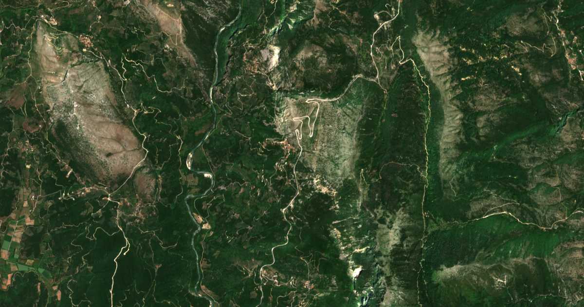 Satelitska karta: Plakotí