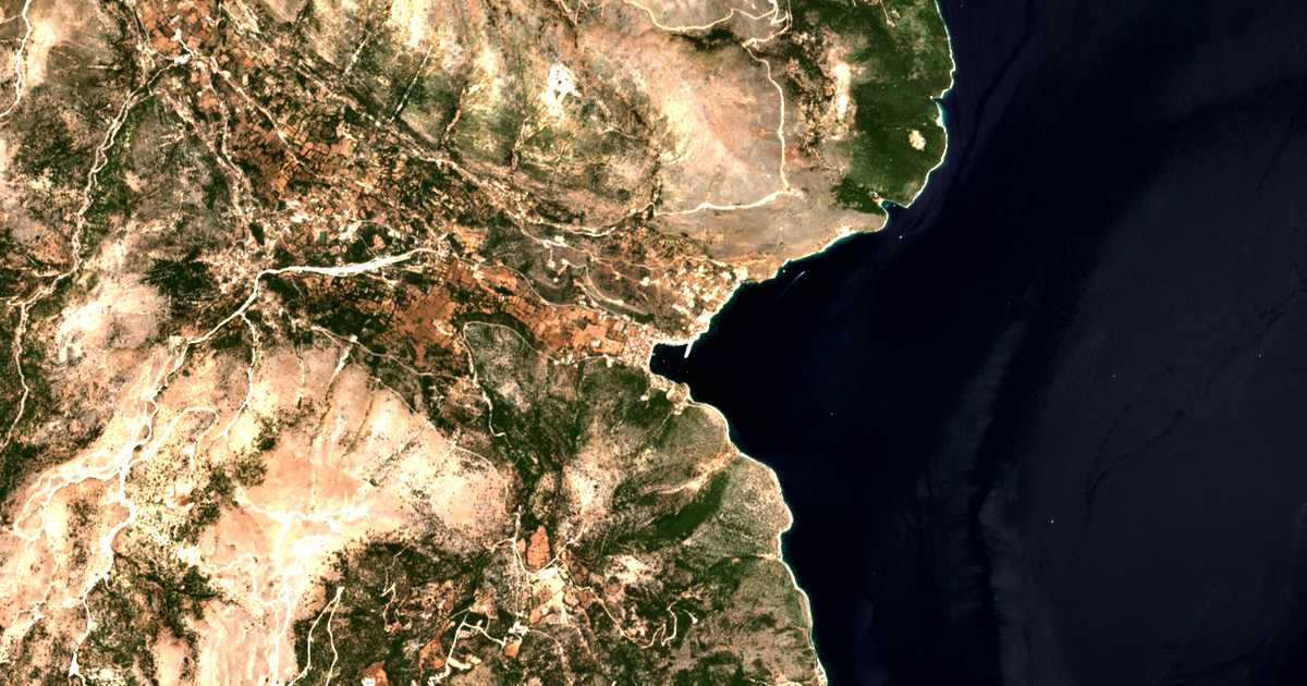Satelitska karta: Agía Effimía