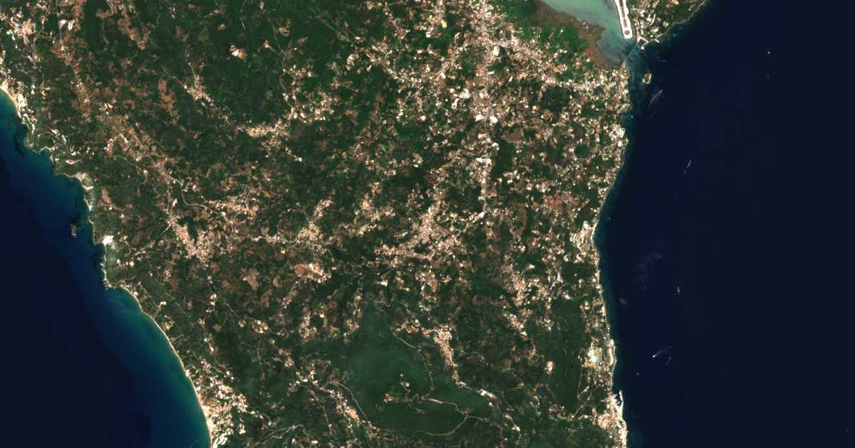 Satelitska karta: Kynopiástai