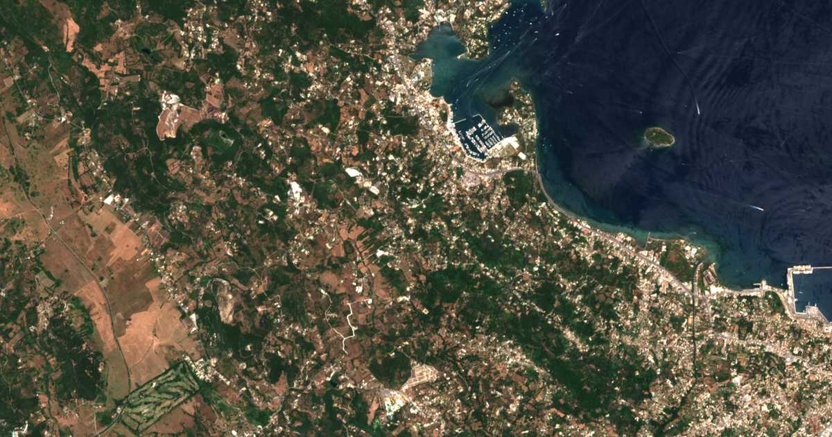 Satelitska karta: Kyrá Chrysikoú