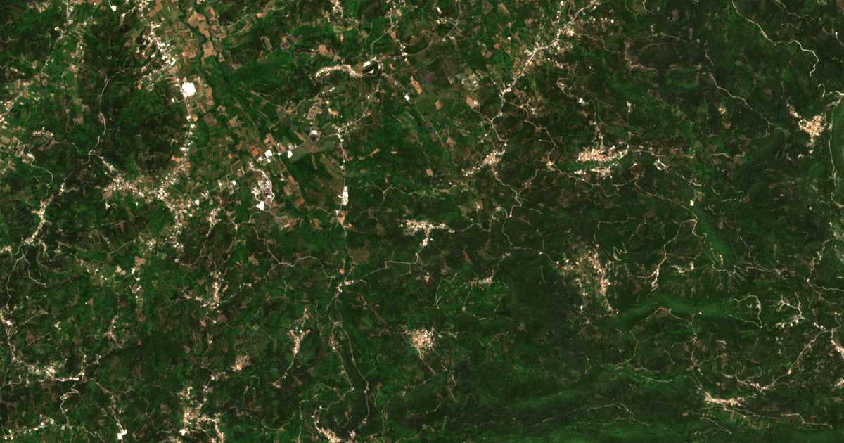 Satelitska karta: Ágioi Doúloi