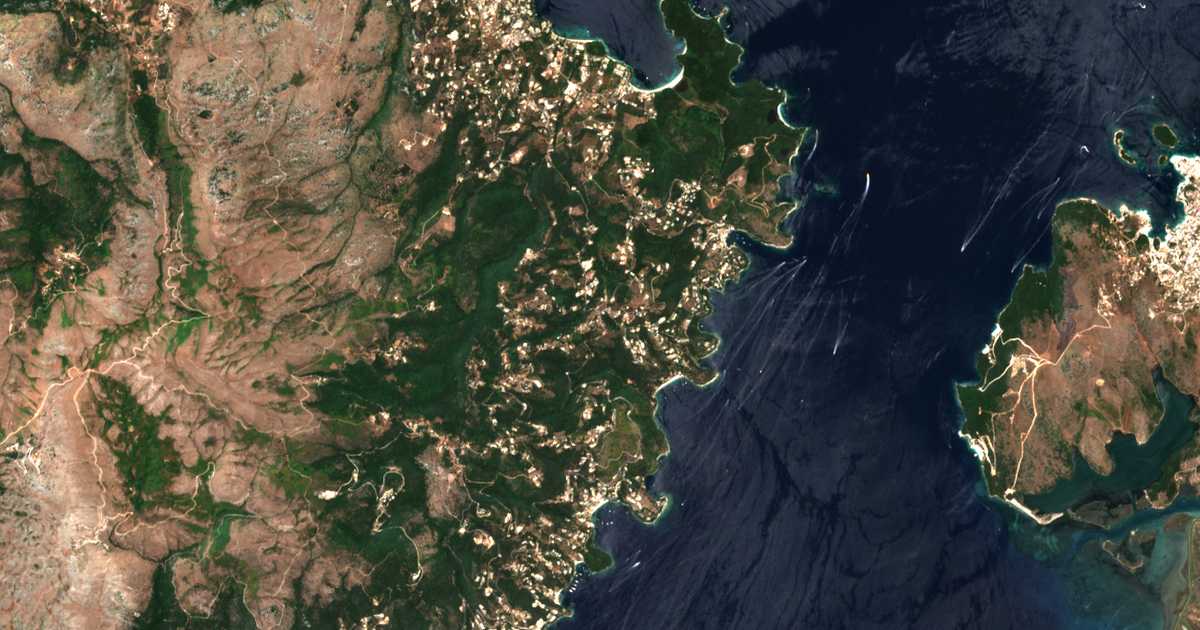 Satelitska karta: Agnítsini