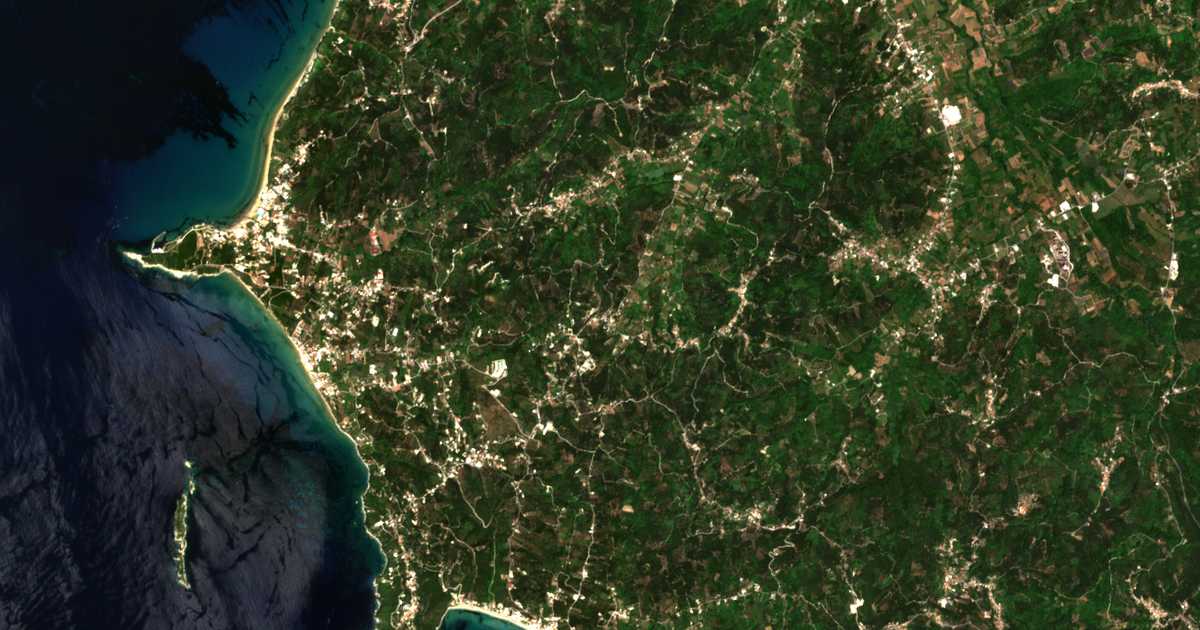 Satelitska karta: Kavvadádes