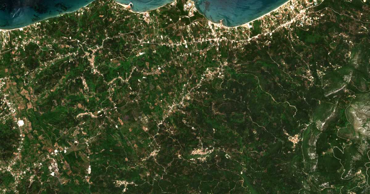 Satelitska karta: Plátonas