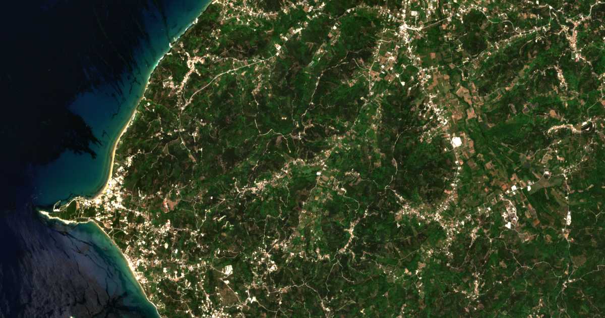Satelitska karta: Poulimátes