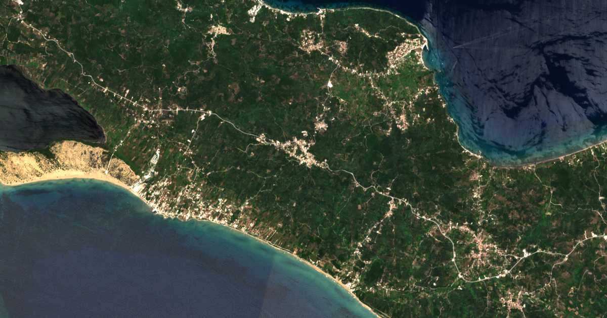 Satelitska karta: Argyrádes