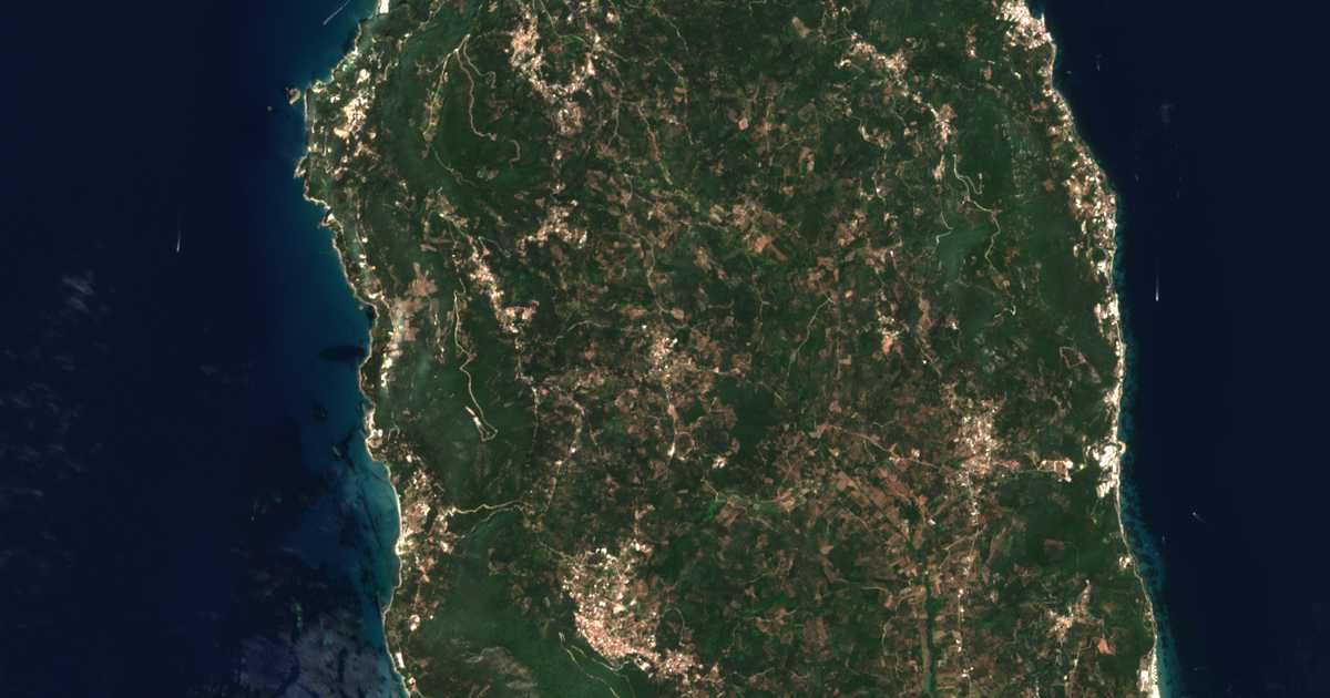 Satelitska karta: Vouniatádes