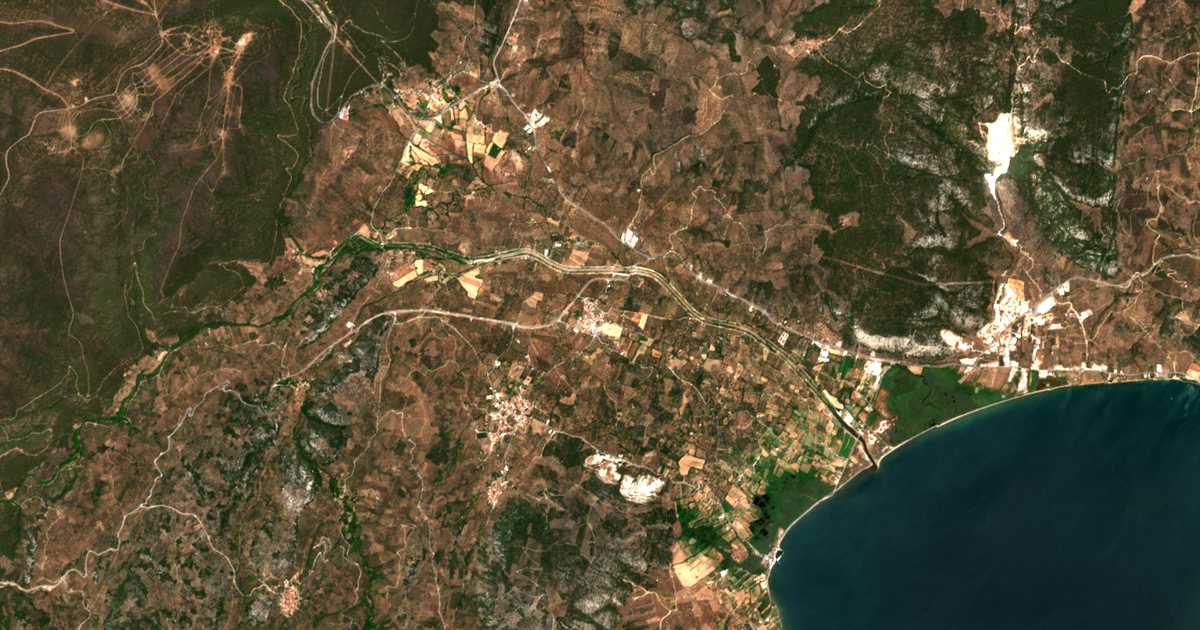 Satelitska karta: Kerameía