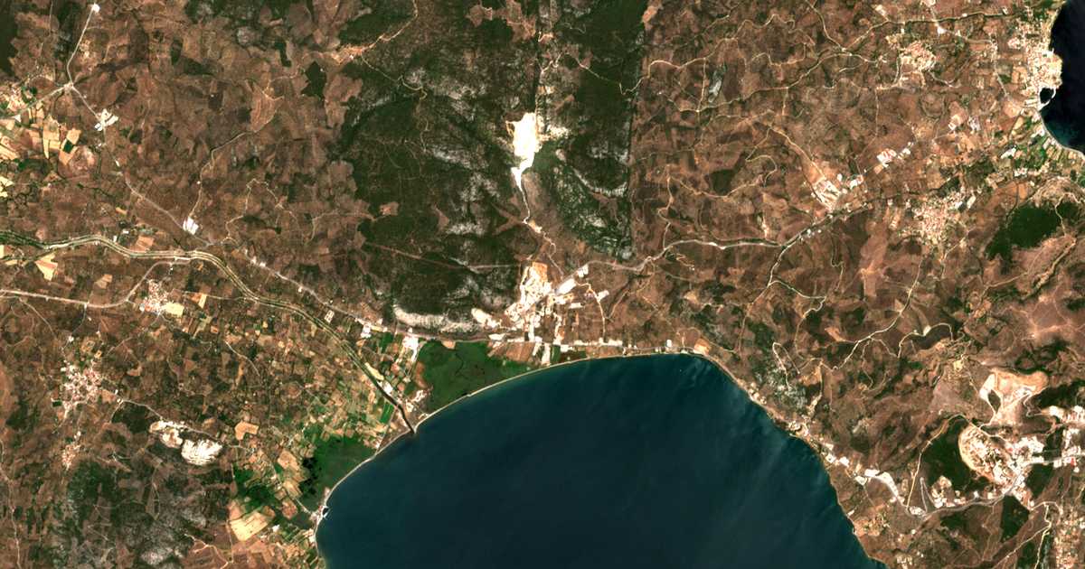 Satelitska karta: Lárisos