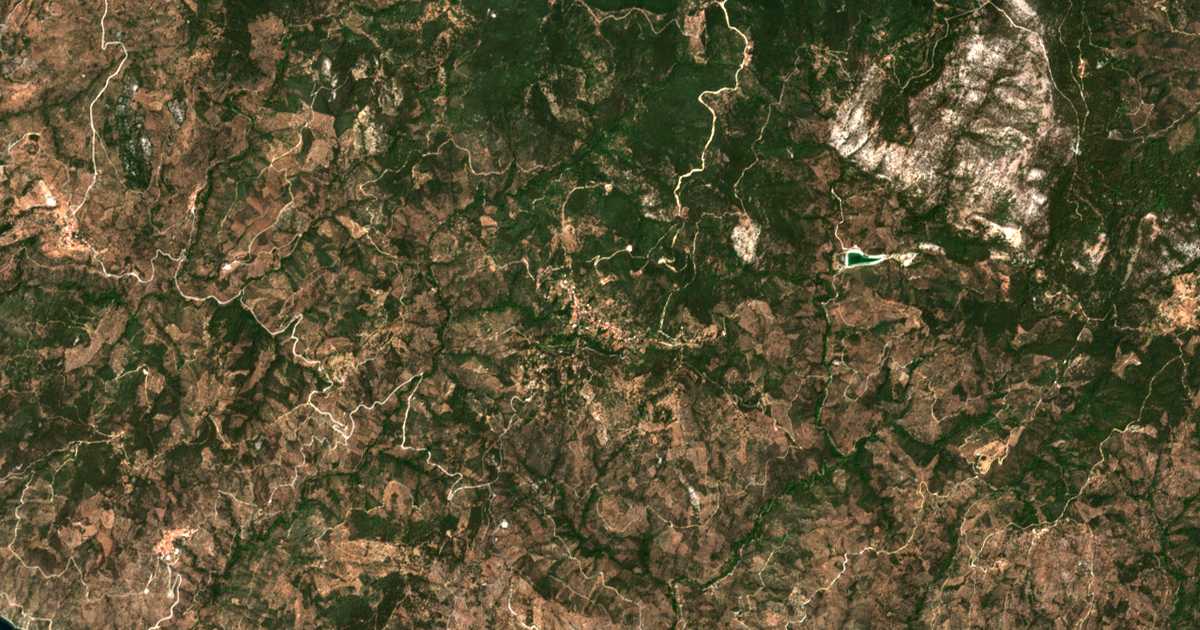 Satelitska karta: Megalochórion