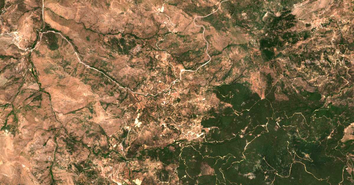 Satelitska karta: Vatoússa