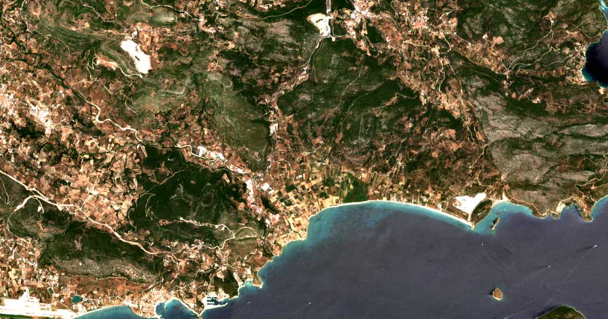 Satelitska karta: Mesókampos