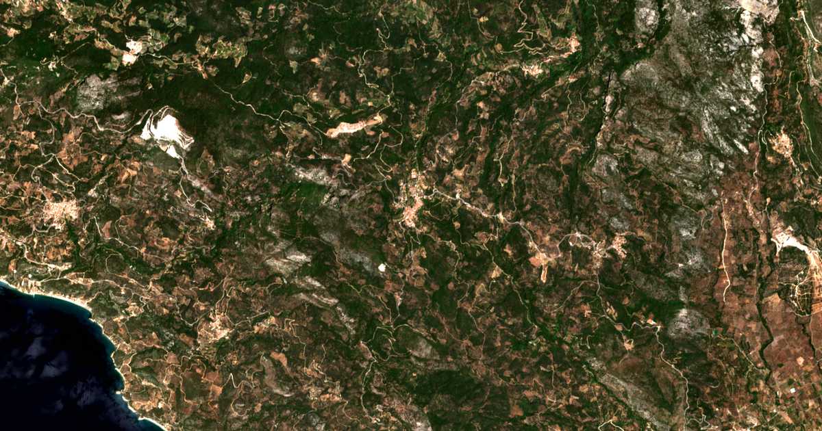 Satelitska karta: Pýrgos