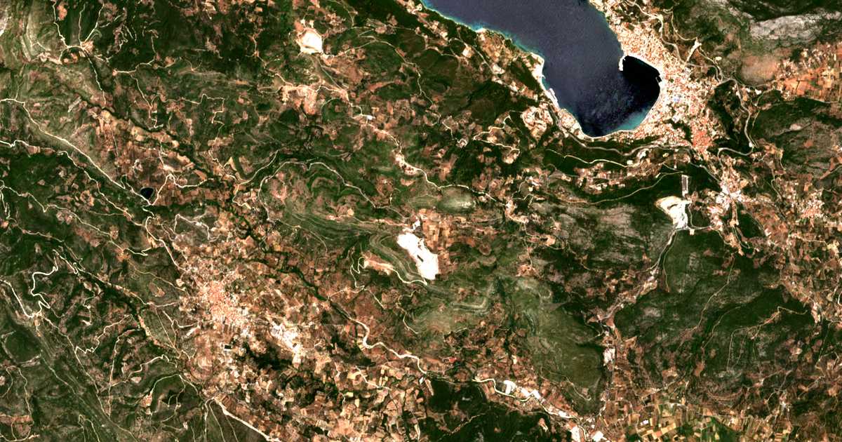 Satelitska karta: Zervoú