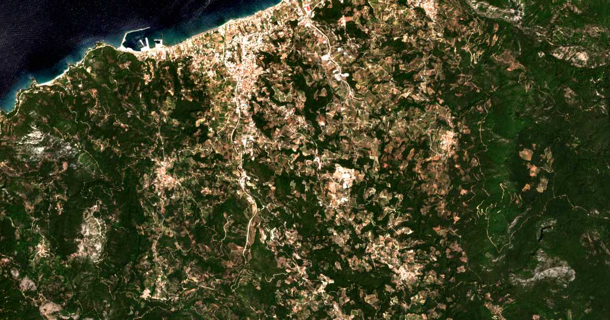 Satelitska karta: Moní Profítou Ilioú