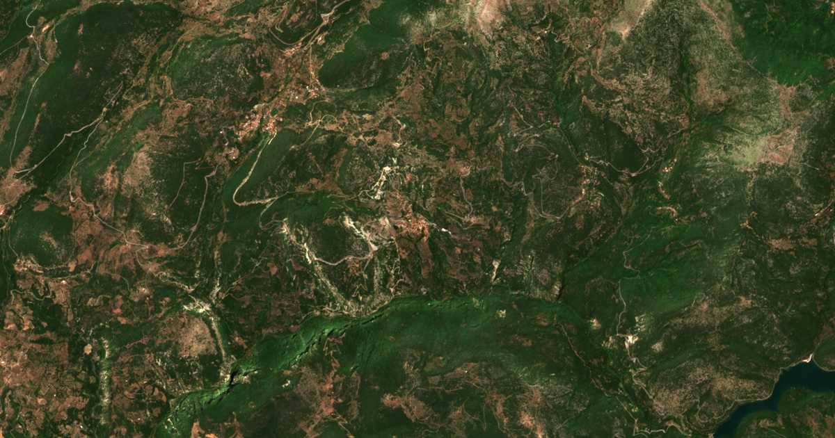 Satelitska karta: Dímitra