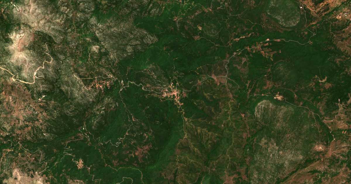 Satelitska karta: Ísaris