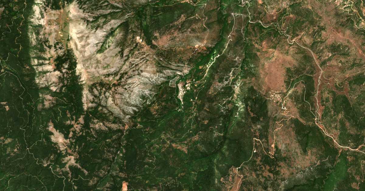 Satelitska karta: Kastanítsa