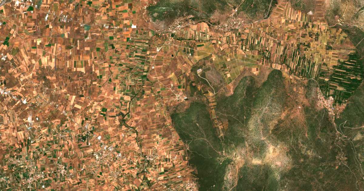 Satelitska karta: Lithovoúnia