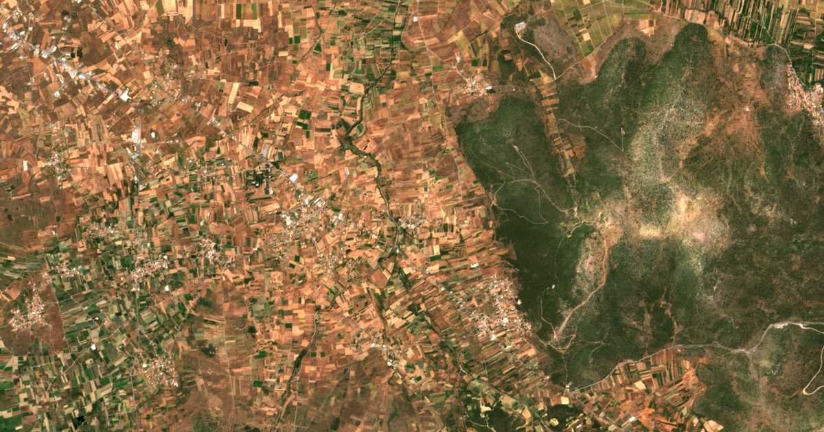 Satelitska karta: Magoúla