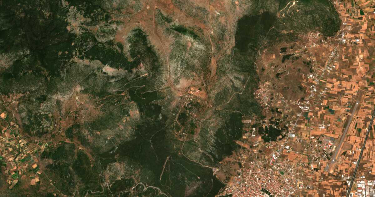 Satelitska karta: Perthórion