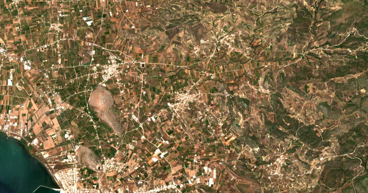 Satelitska karta: Ágios Adrianós