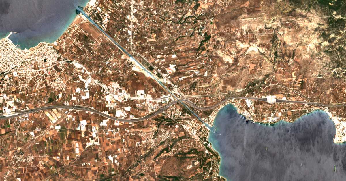 Satelitska karta: Géfyra Isthmoú