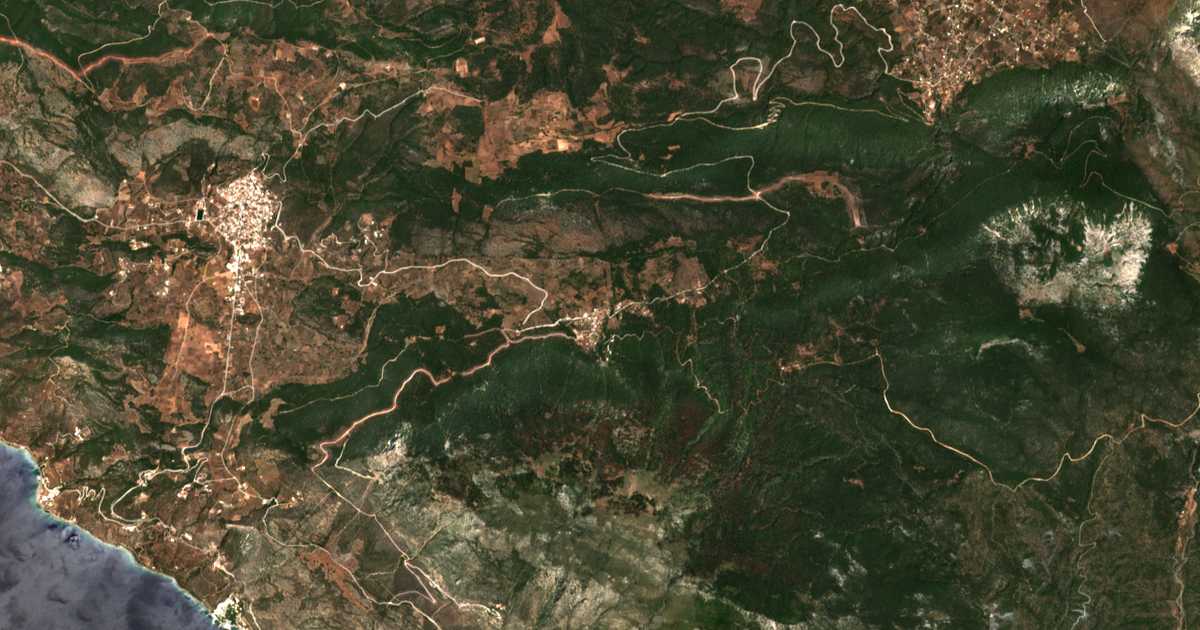 Satelitska karta: Písia