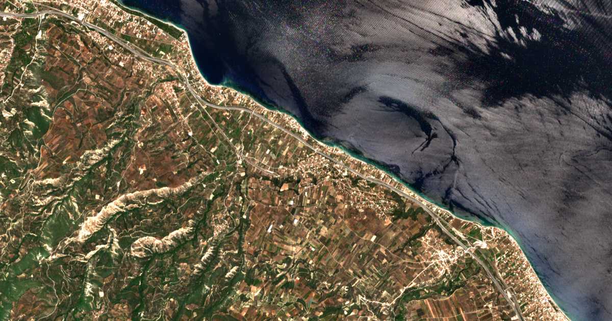 Satelitska karta: Melíssion