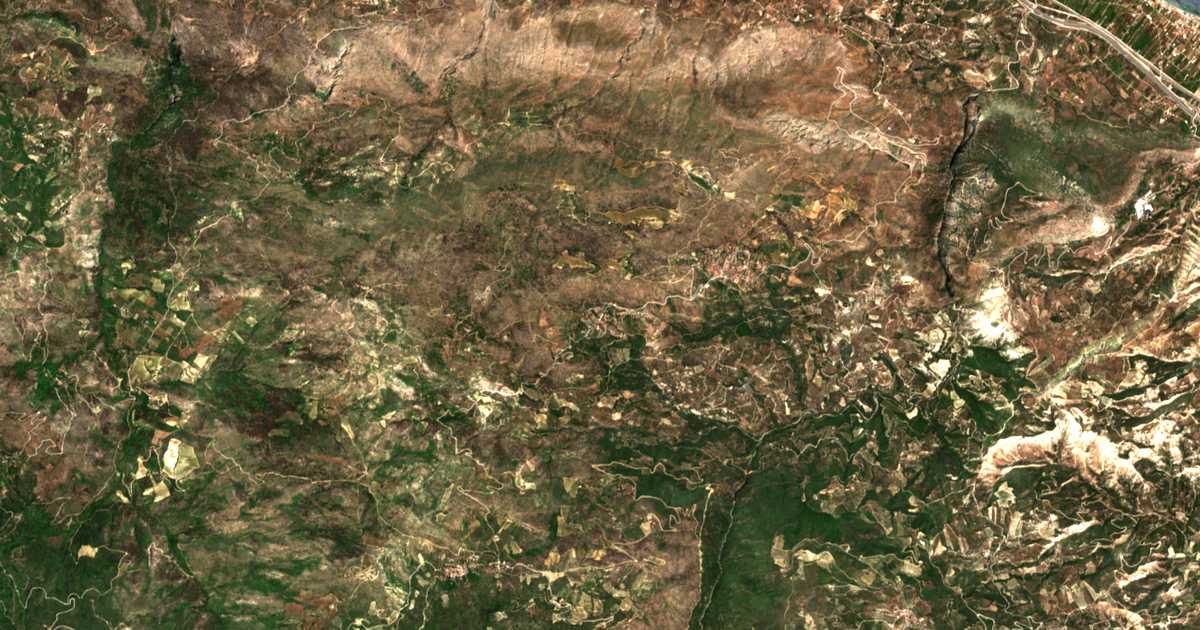 Satelitska karta: Néai Vrysoúlai