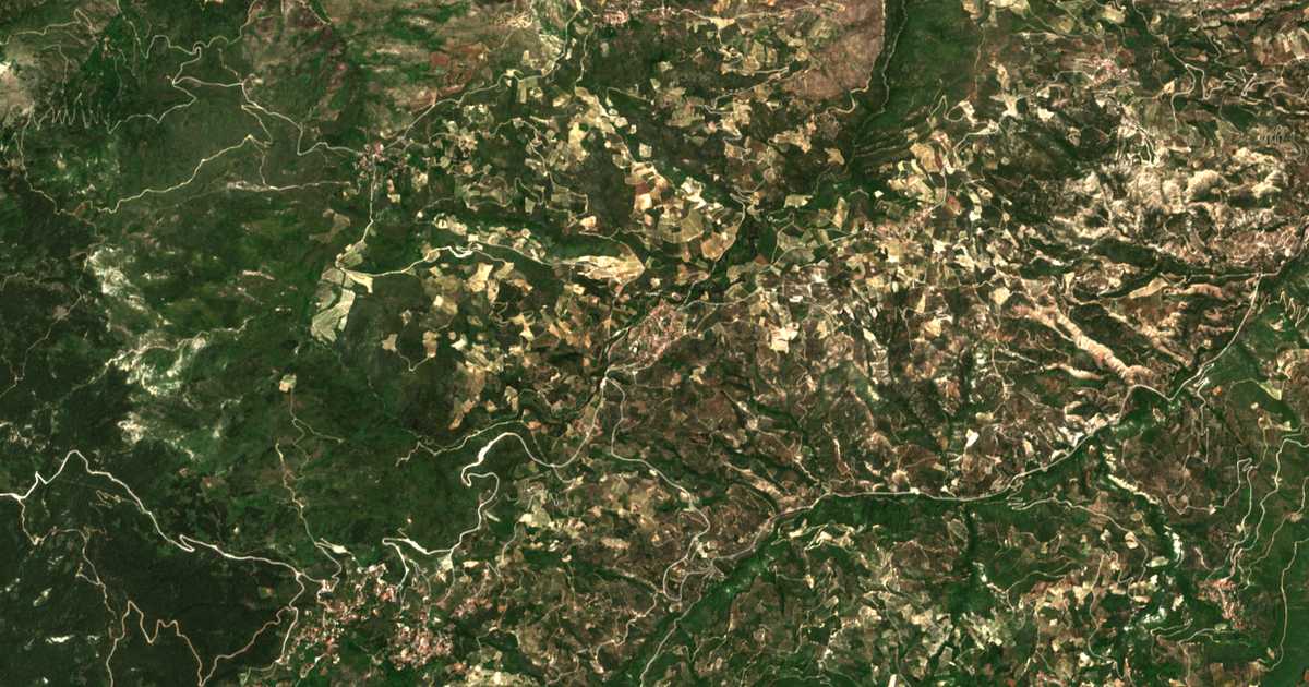 Satelitska karta: Réthion