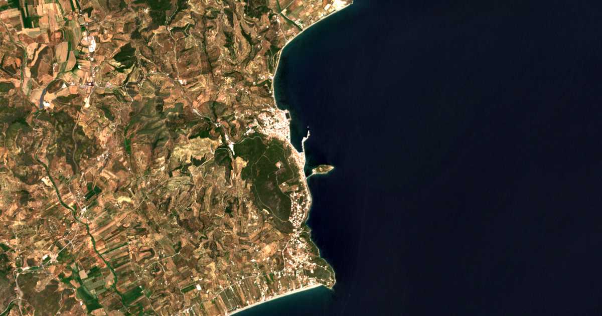 Satelitska karta: Gýtheion