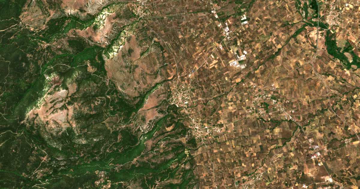Satelitska karta: Anógeia