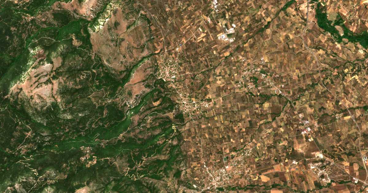 Satelitska karta: Palaiopanagía