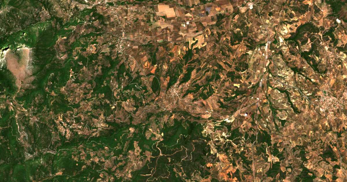 Satelitska karta: Potamiá