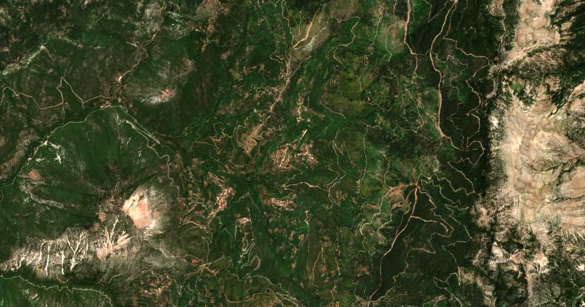 Satelitska karta: Alagonía