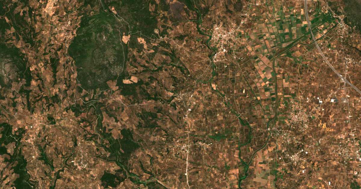 Satelitska karta: Lámpaina