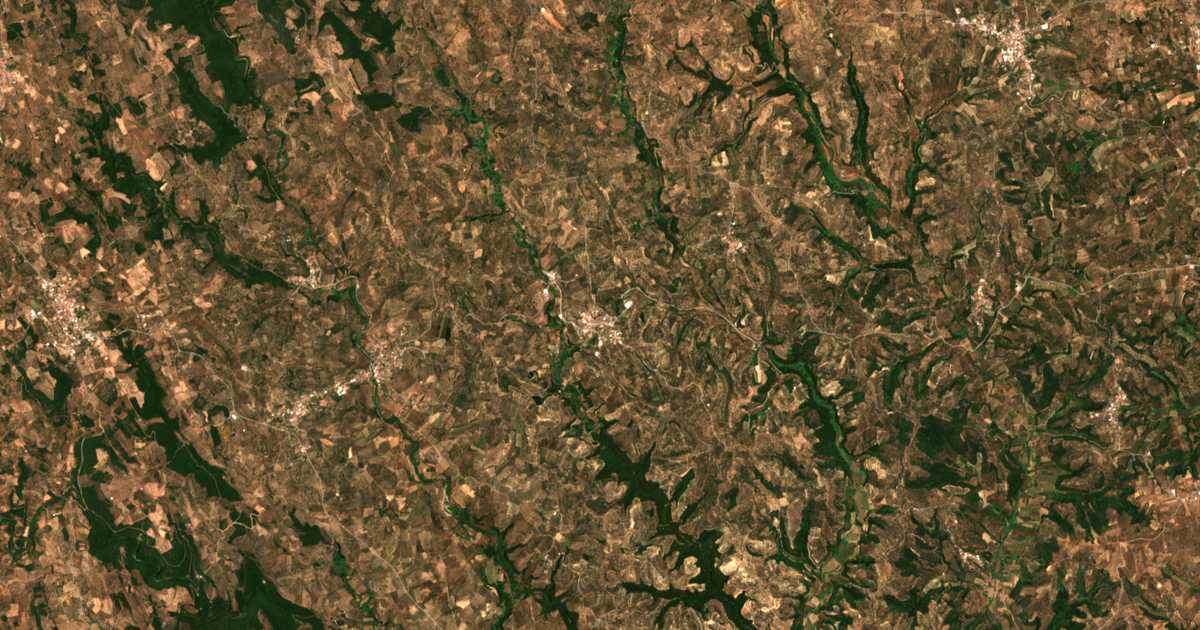 Satelitska karta: Mánesis