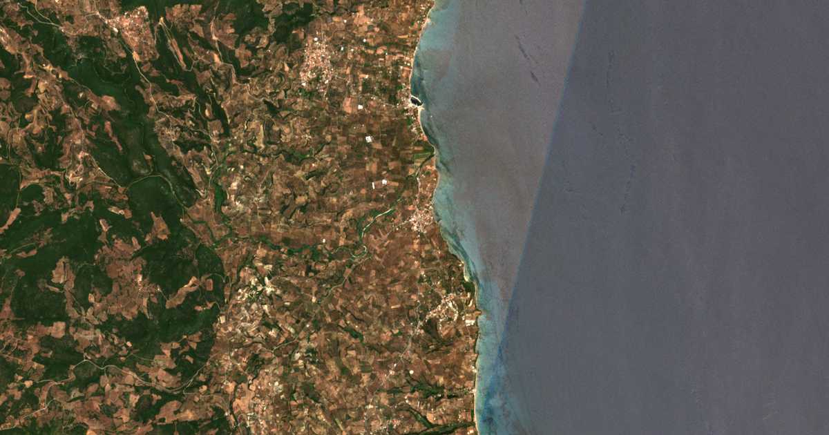 Satelitska karta: Néa Koróni