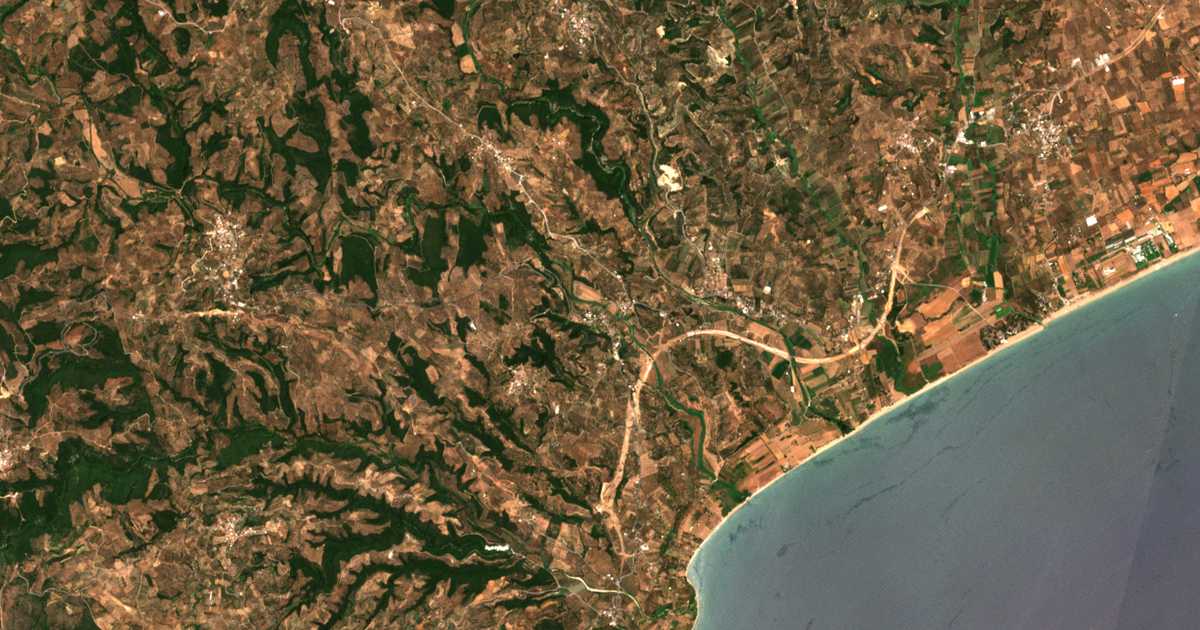 Satelitska karta: Rizómylos