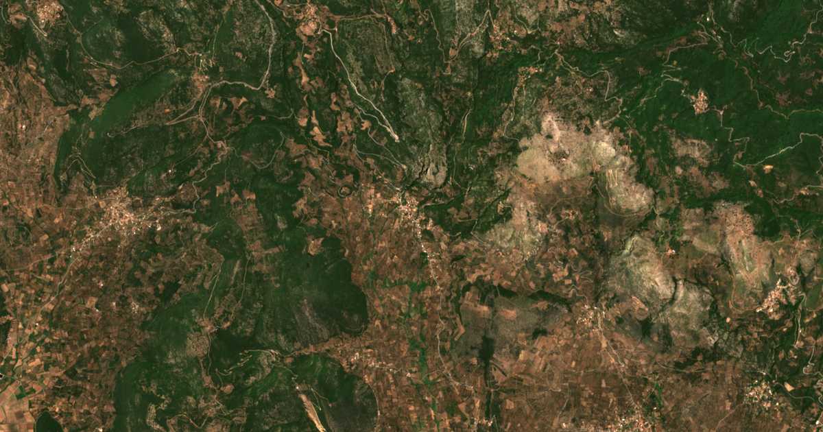 Satelitska karta: Káto Mélpeia