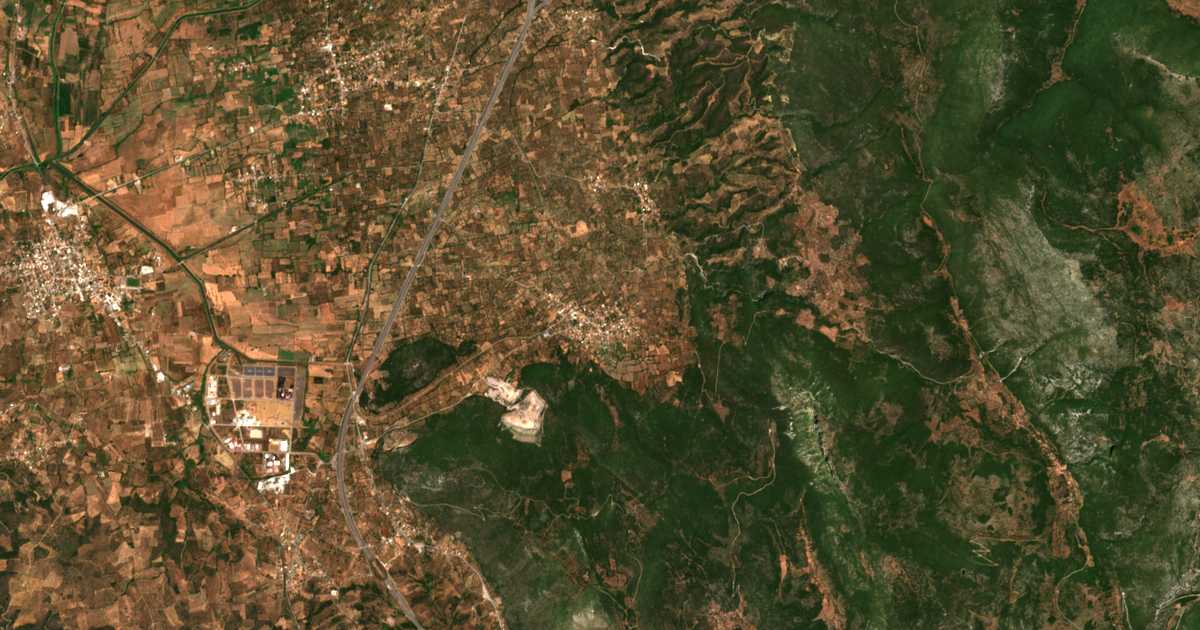 Satelitska karta: Katsarós